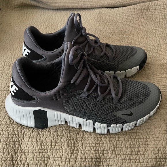 Nike Metcon 4 - Picture 4 of 9